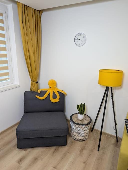 Cool Apartment Znojmo Exterior photo